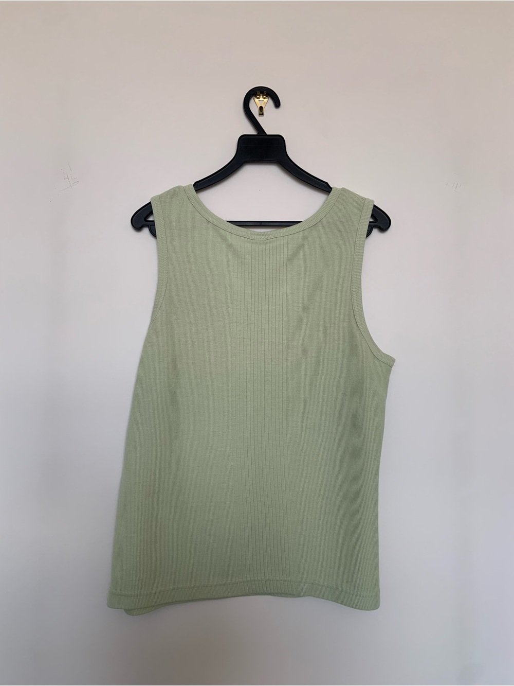 Light Green Ribbed Tank Top - Picture 2 of 6